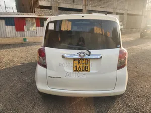 Toyota Ractis 2007 White