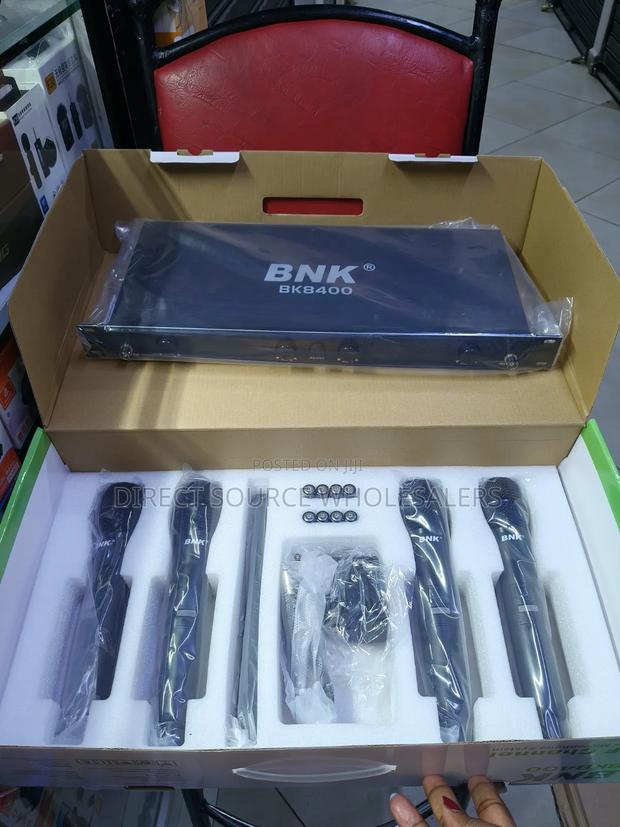 BNK BK8400 UHF Wireless Microphone Set