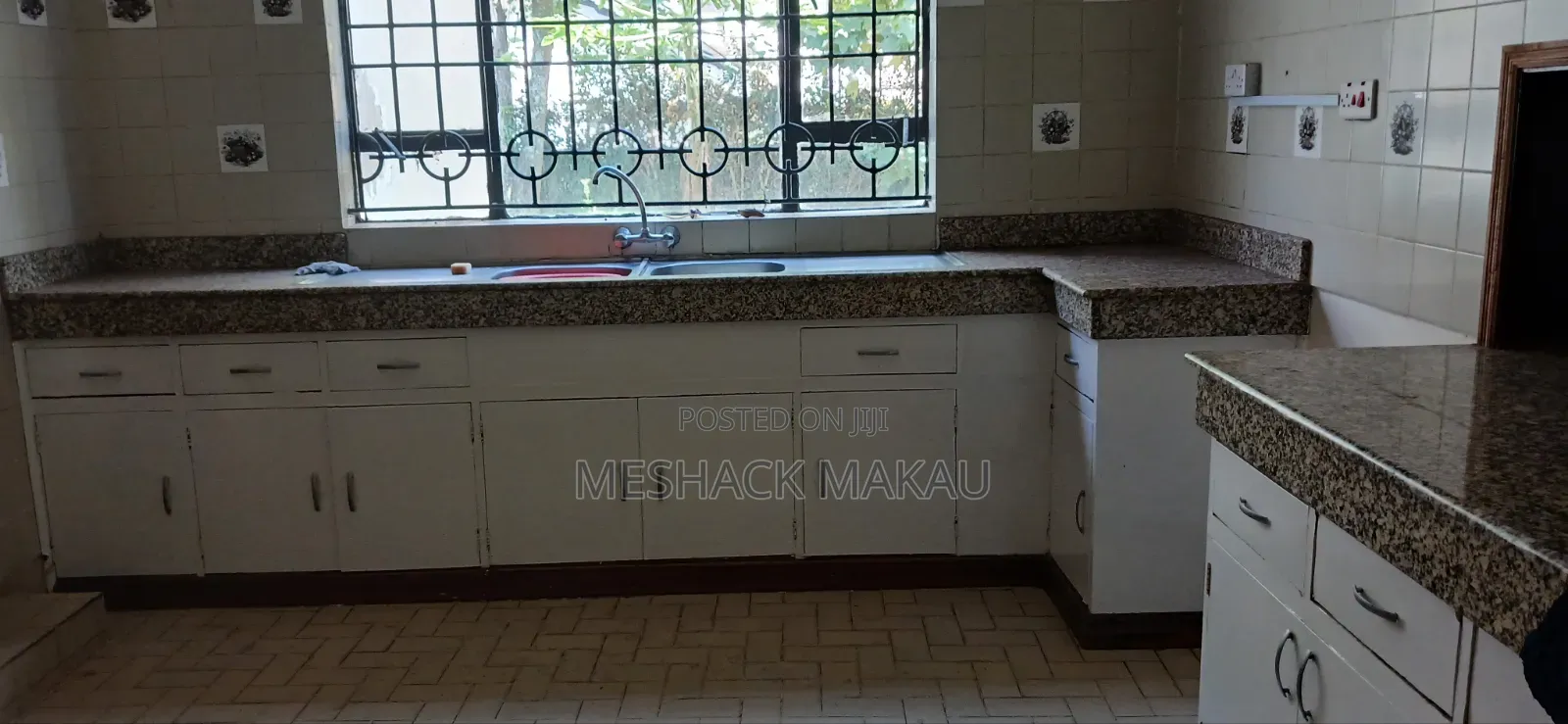 5bdrm House in Nyari for rent