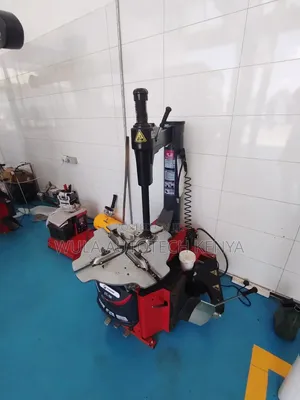 Powerful Motor 1.1kw / 0.75kw Sunshine Tyre Changer STC-768 Sunshine
