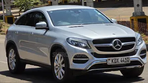 Mercedes-Benz GLE-Class 2019 Blue