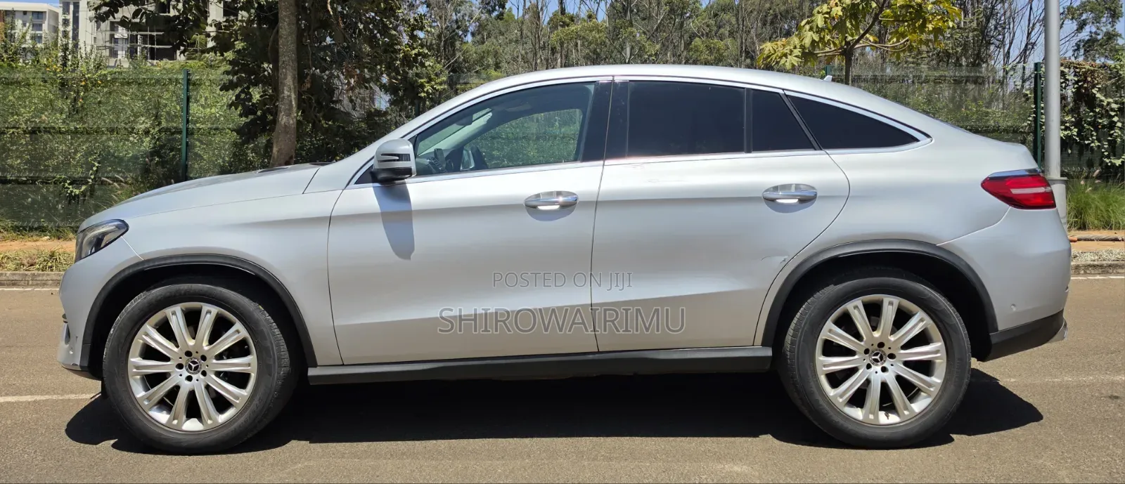 Mercedes-Benz GLE-Class 2019 Blue