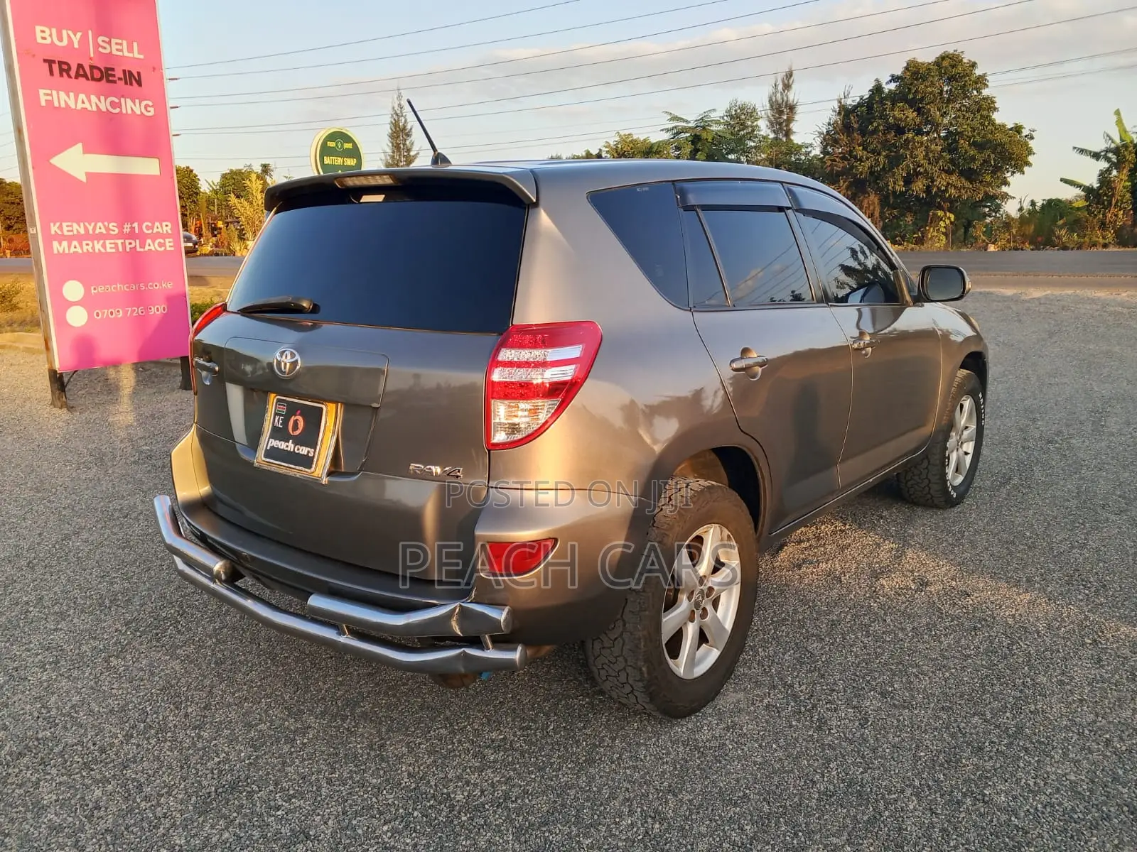 Toyota RAV4 2010 Silver