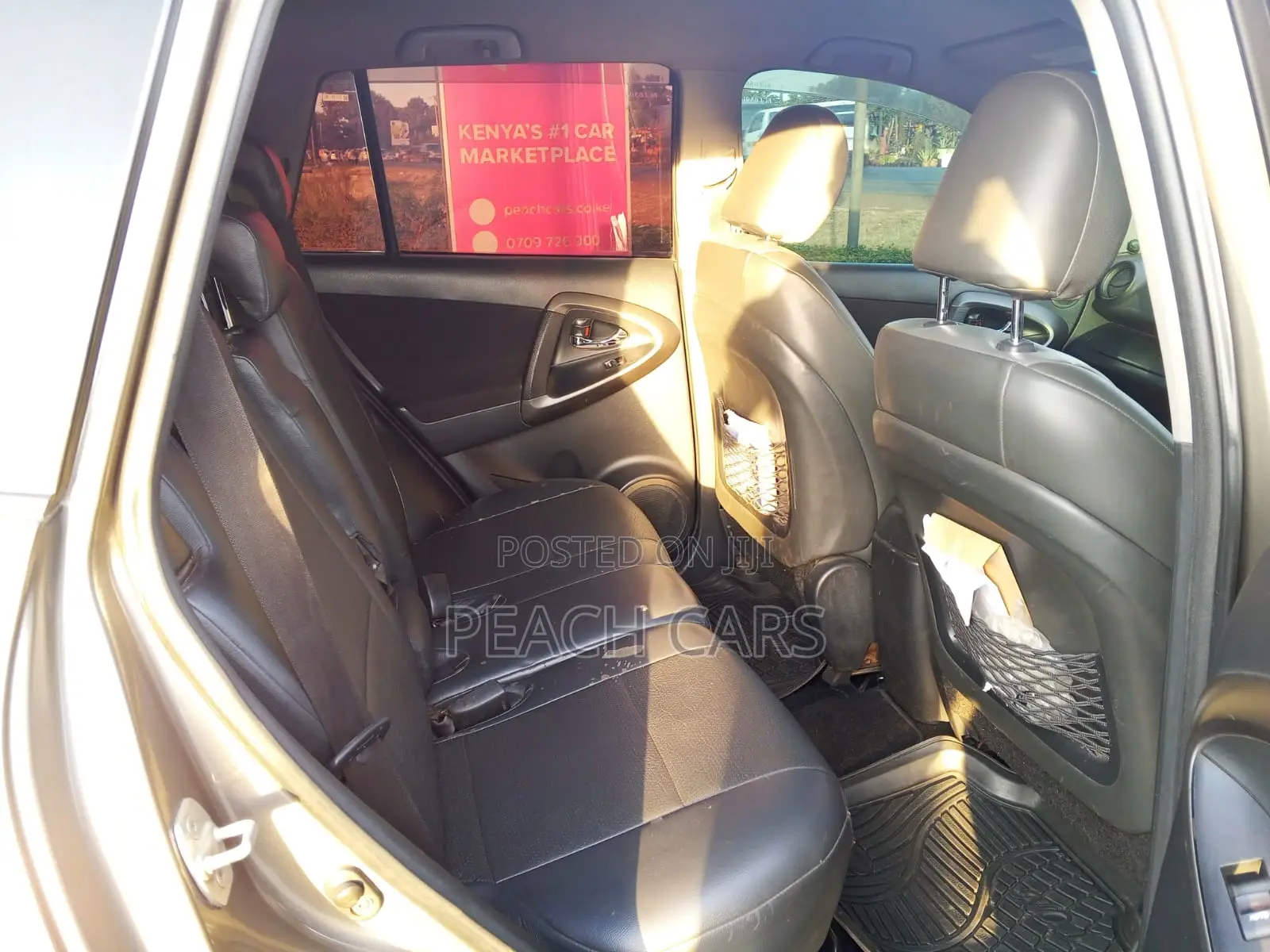 Toyota RAV4 2010 Silver