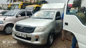 Toyota Hilux 2014 Silver