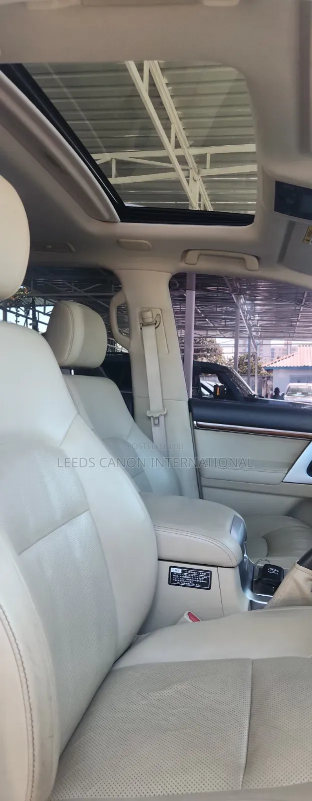 Toyota Land Cruiser 2016 White