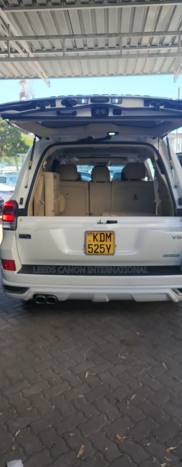 Toyota Land Cruiser 2016 White