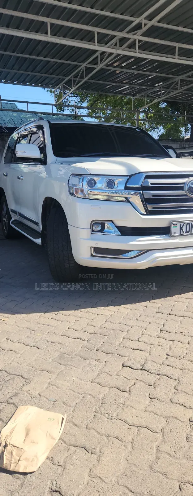 Toyota Land Cruiser 2016 White