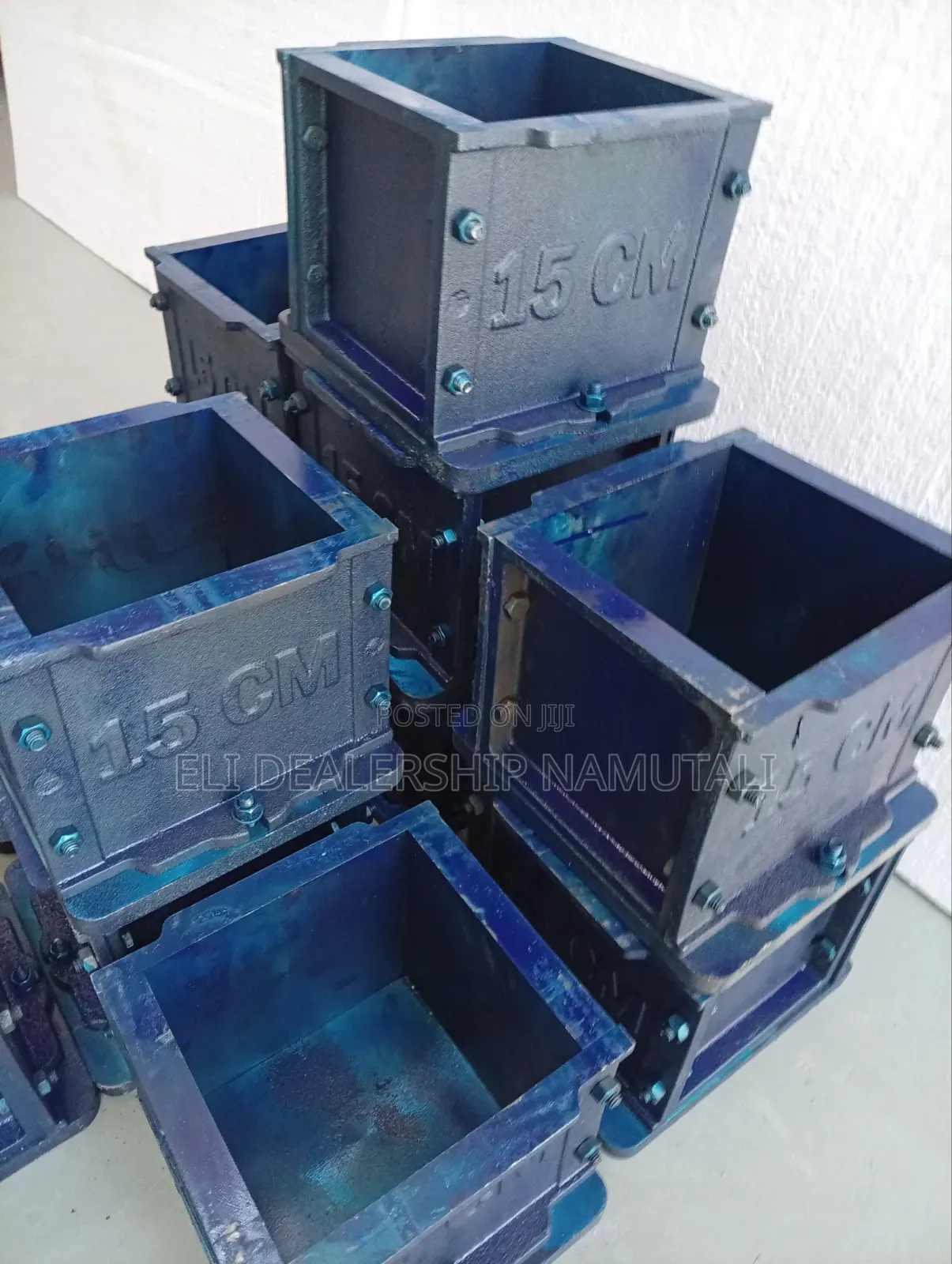Heavy Duty Cube Moulds for Construction Site