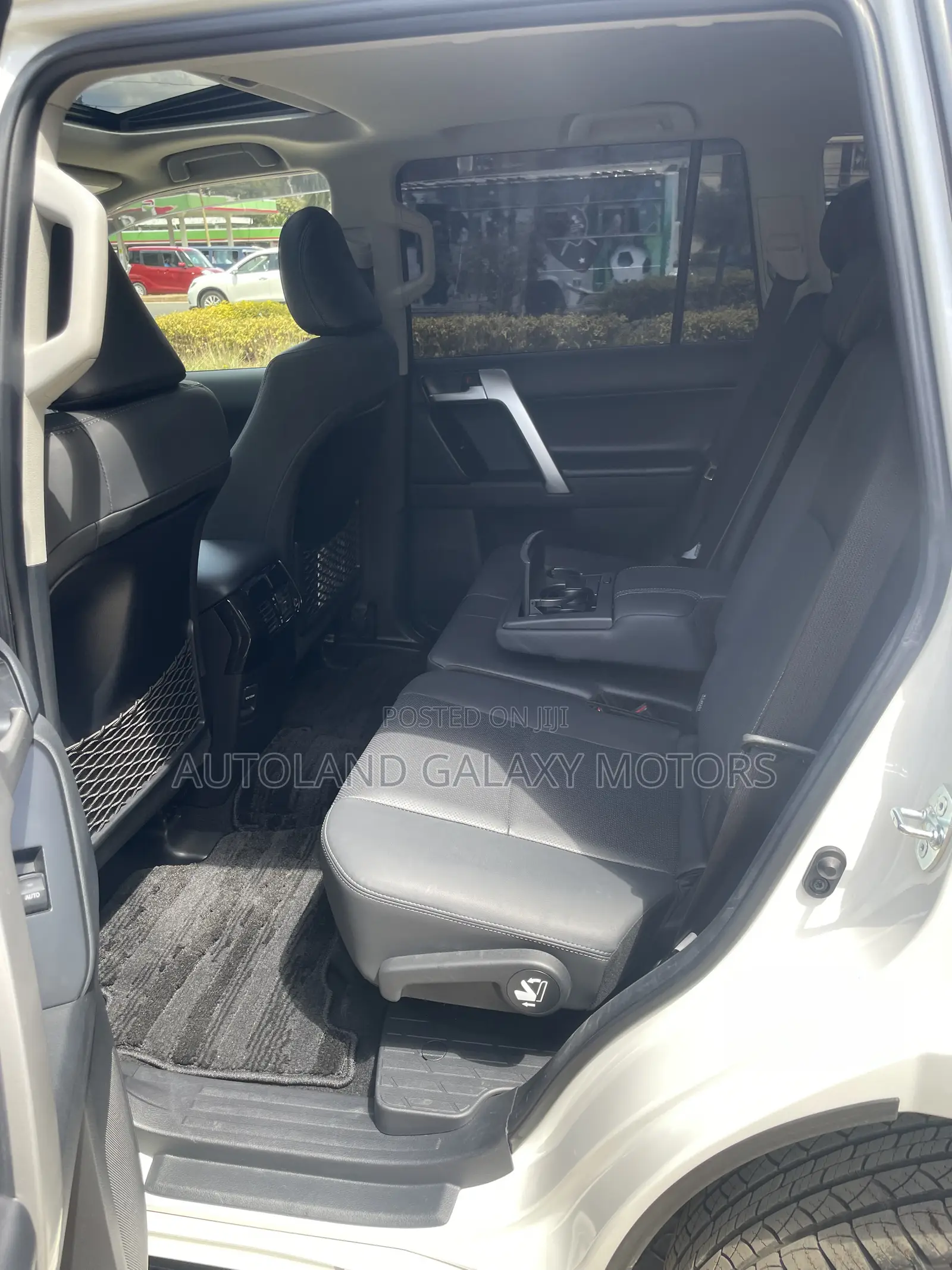 Toyota Land Cruiser Prado 2.7 2021 White