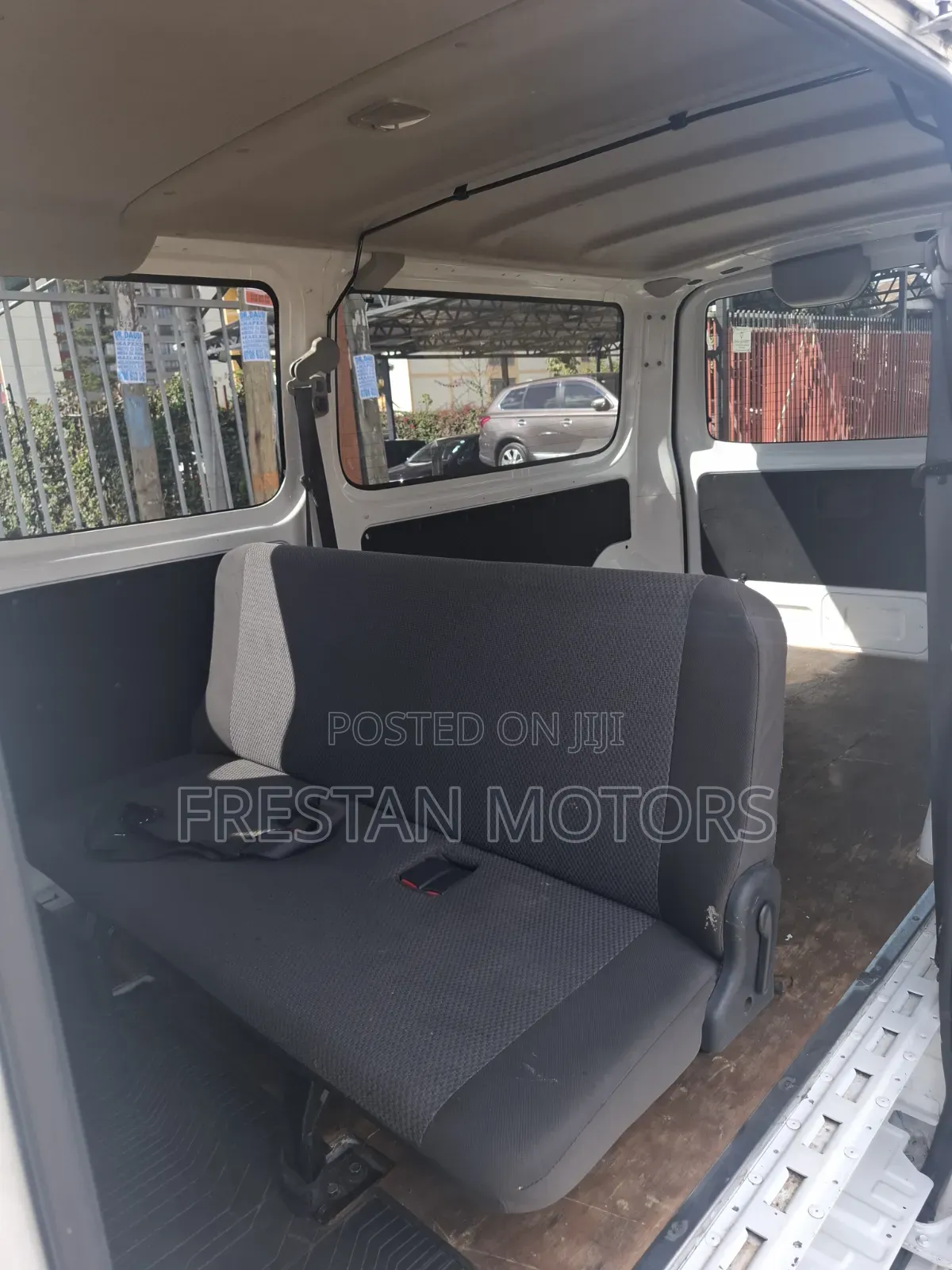 Nissan Caravan (Urvan) 2018 White