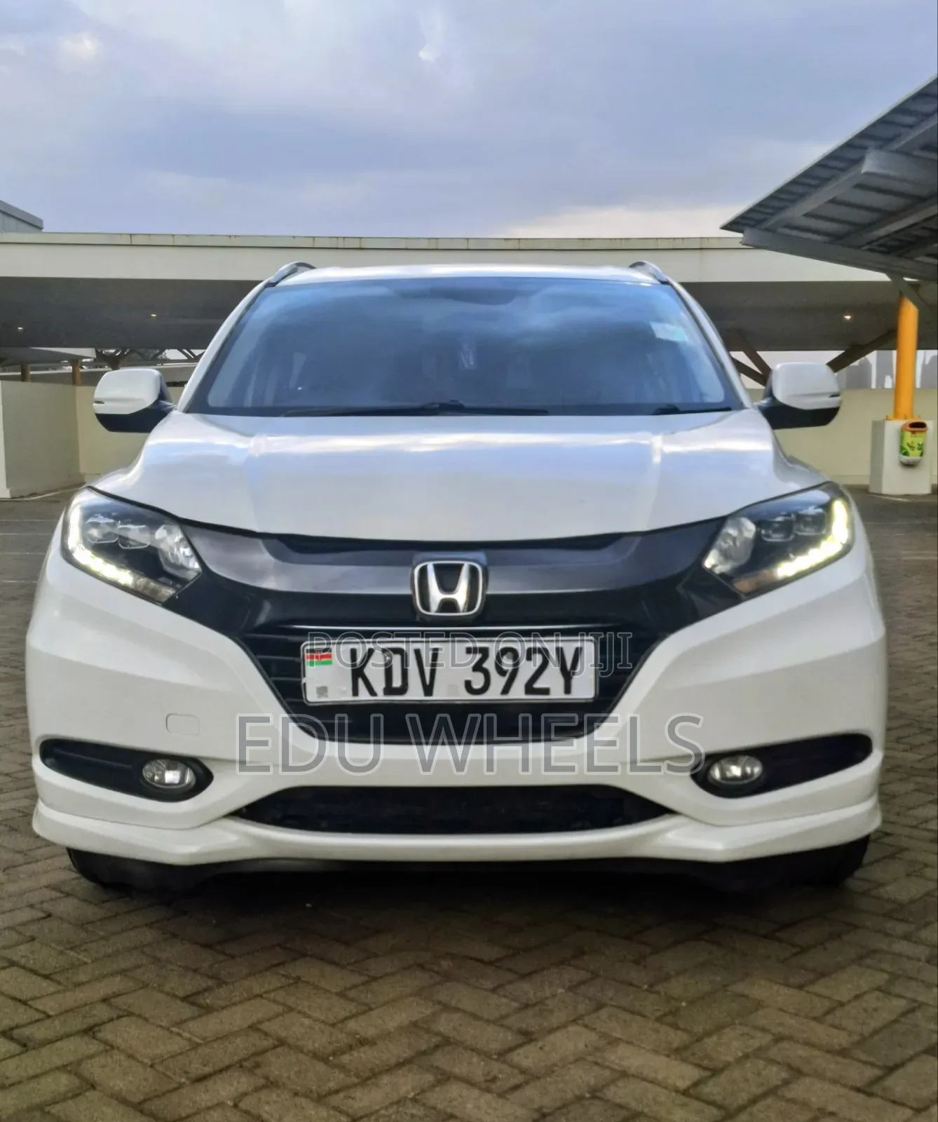 Honda Vezel 2019 White