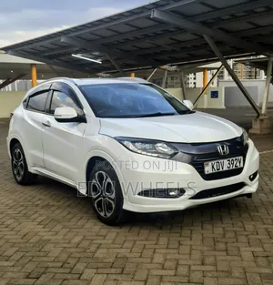 Honda Vezel 2019 White