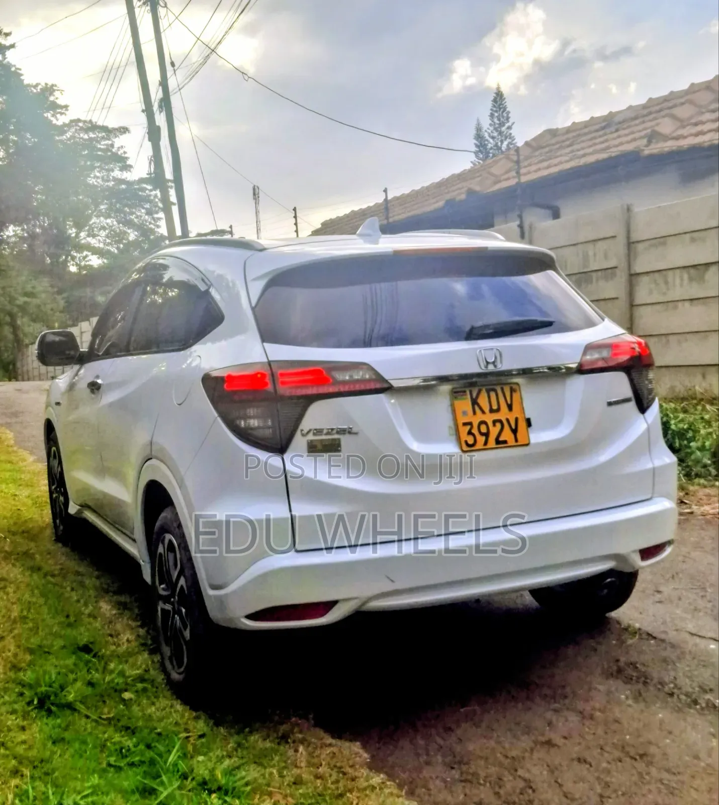 Honda Vezel 2019 White