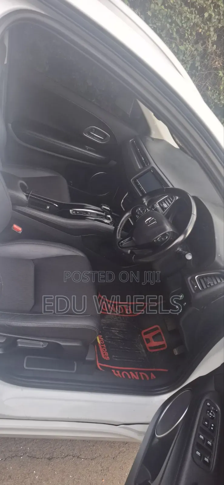 Honda Vezel 2019 White