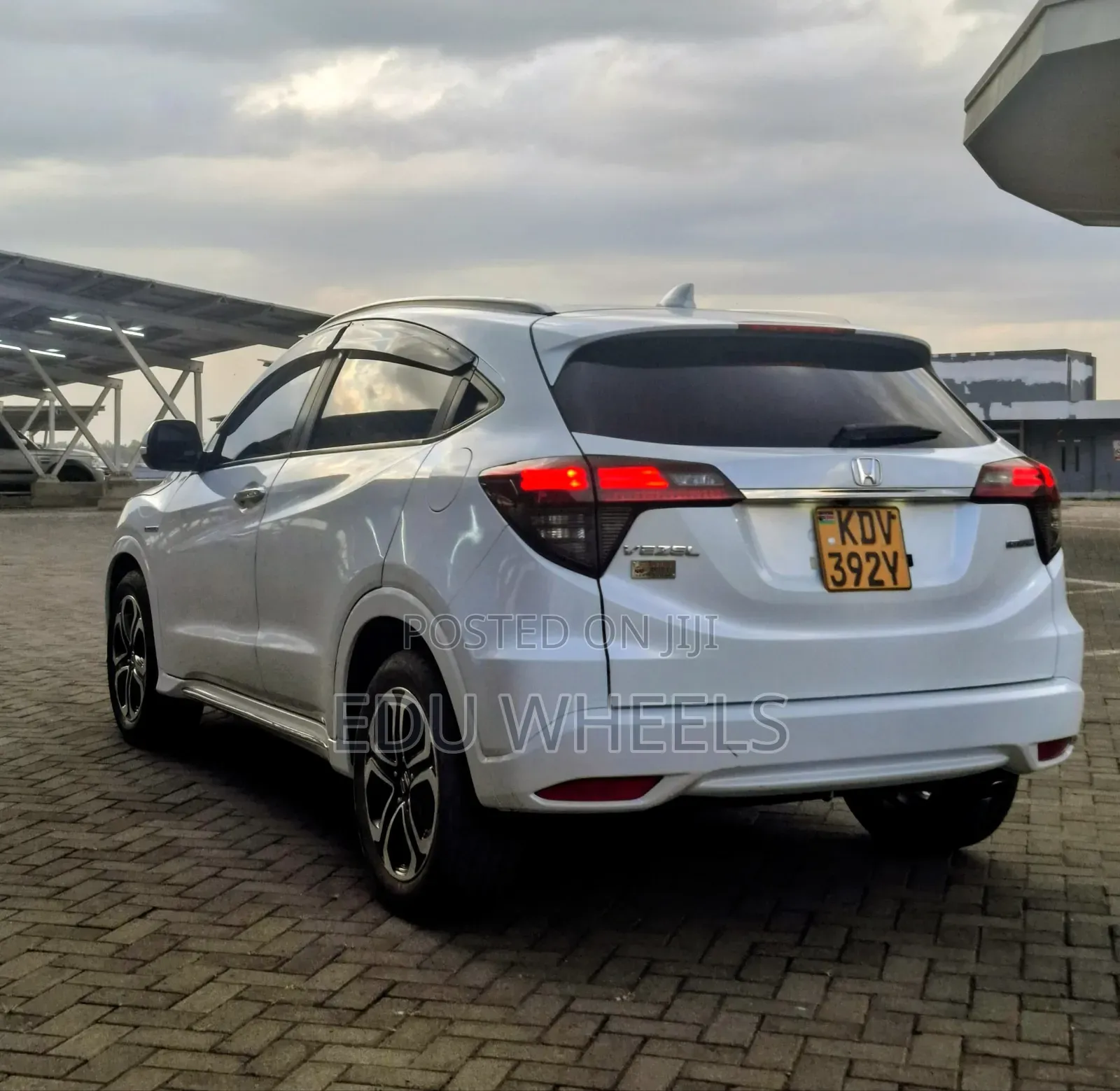 Honda Vezel 2019 White