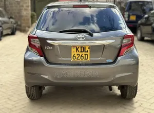 Toyota Vitz 2015 Gray