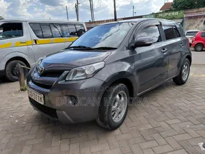 Toyota IST 2008