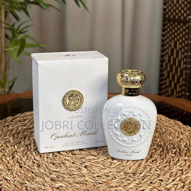 Lattafa Opulent Oud White Perfume/ Fragrance