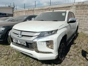 Mitsubishi L200 2023 White