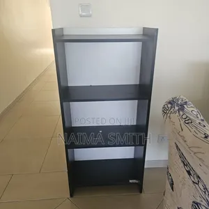 Good Condition Bookshelf