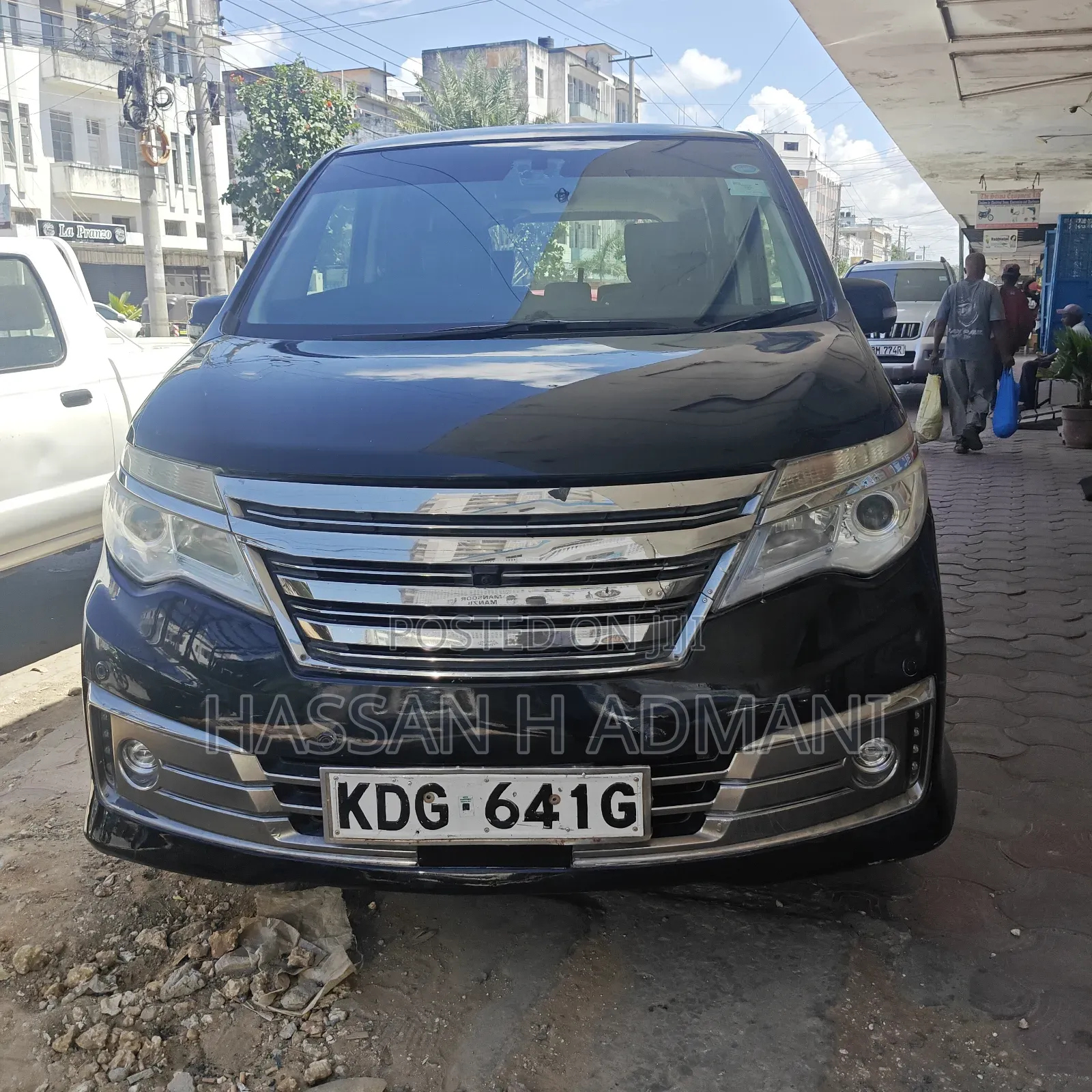 Nissan Serena 2015 Black