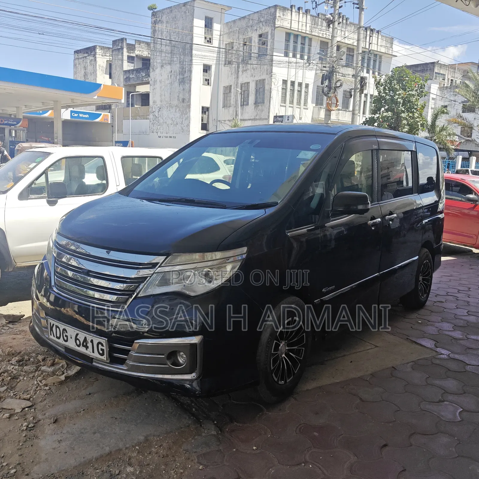 Nissan Serena 2015 Black