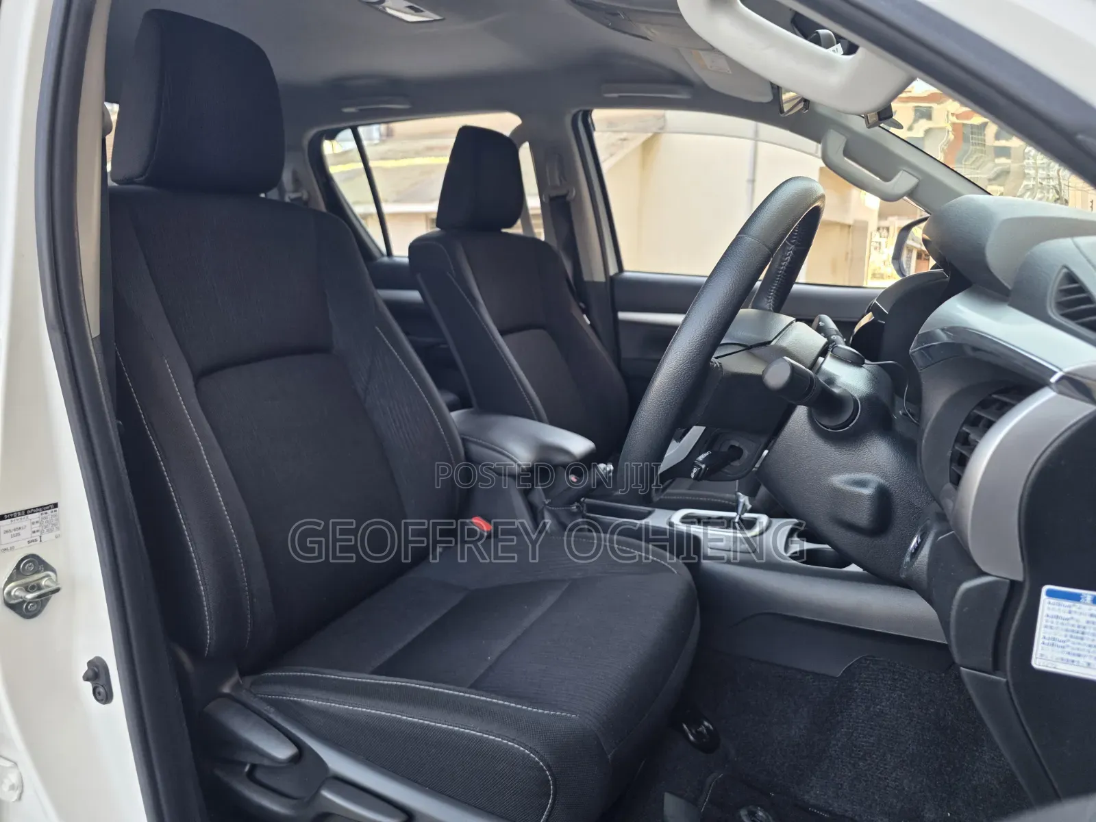 Toyota Hilux 2020 White