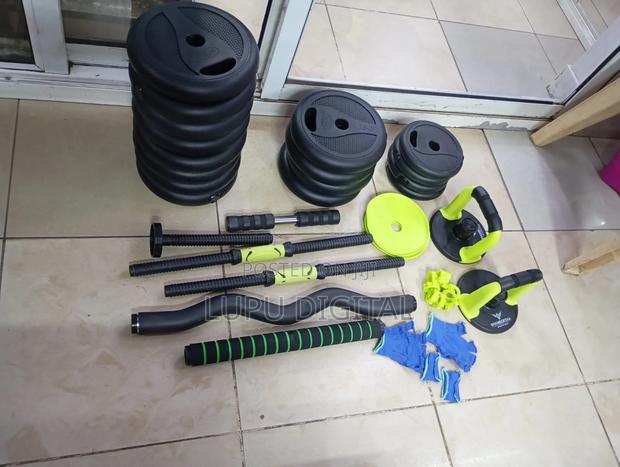 40kgs Plastic Coated Dumbbells
Available in Red,orange and Green