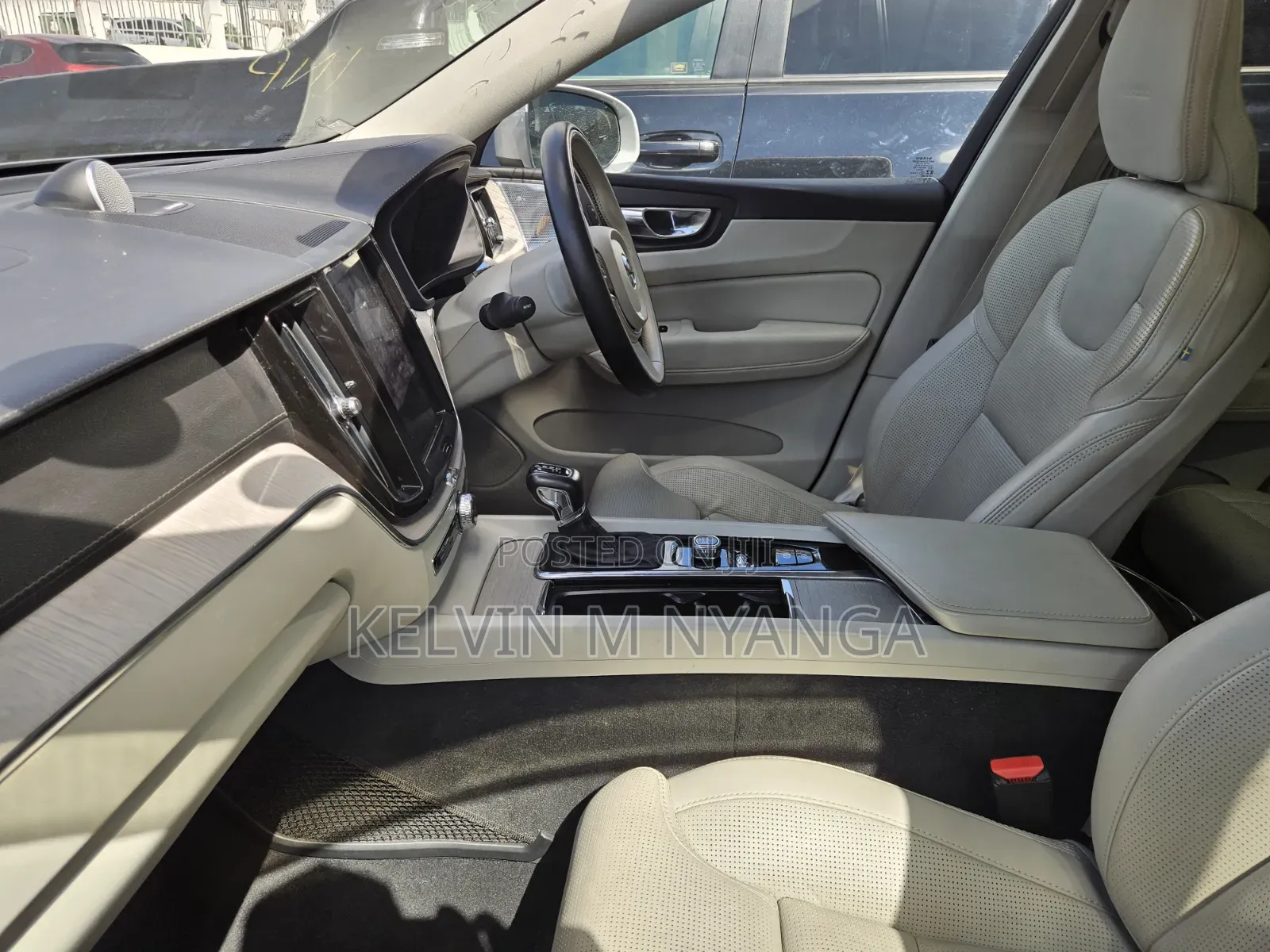 Volvo XC60 2020 Silver