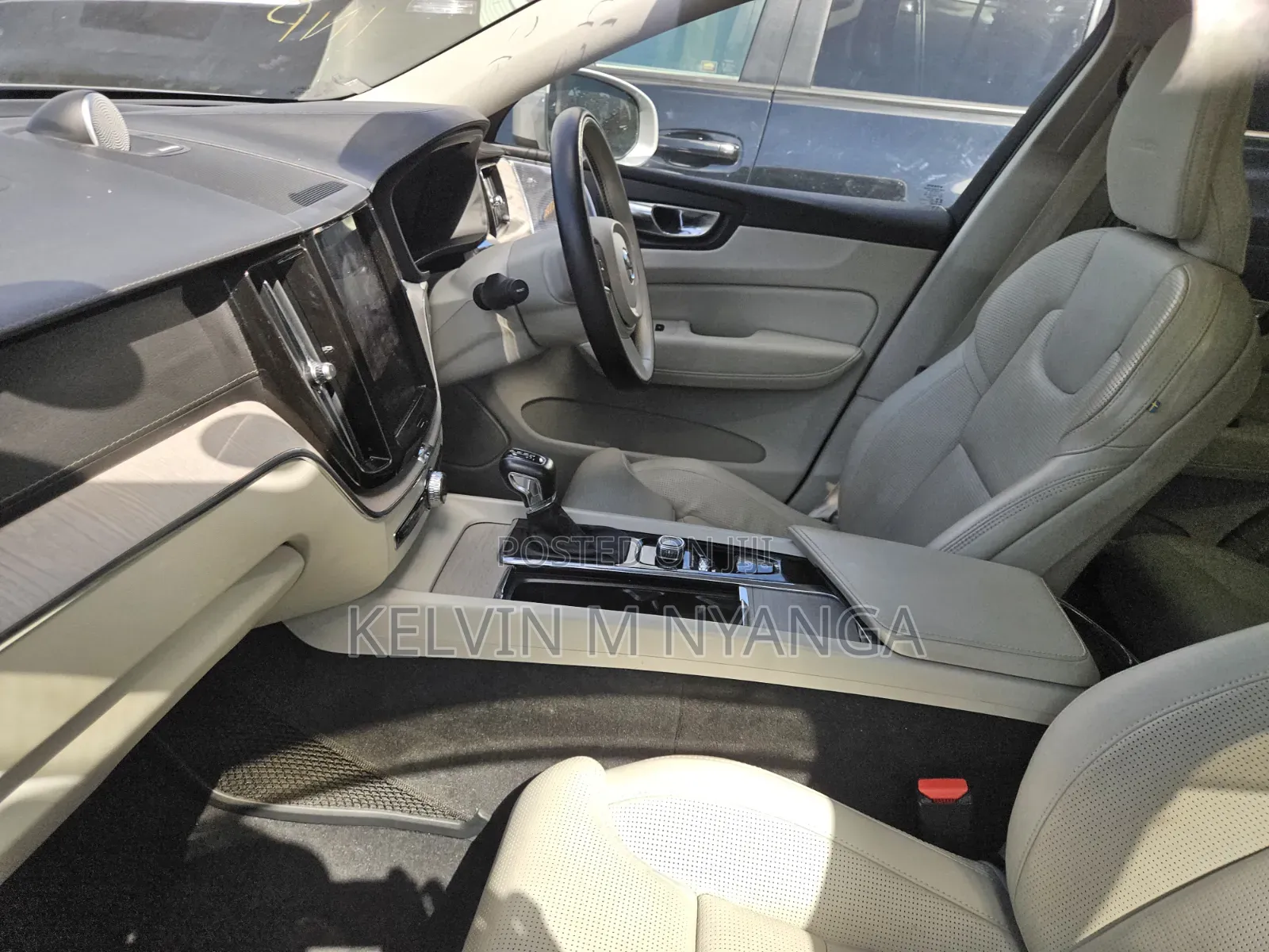Volvo XC60 2020 Silver