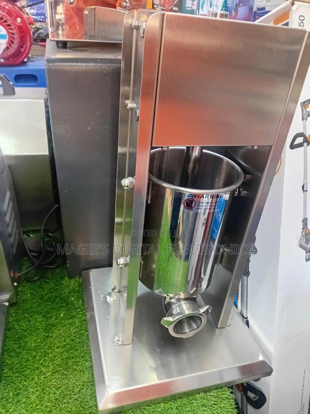 Highly Versatile 3L Sausage Filler