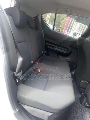 Toyota Aqua 2019 Silver