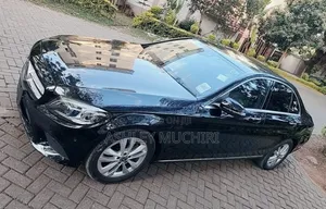 Mercedes-Benz C200 2019 Blue