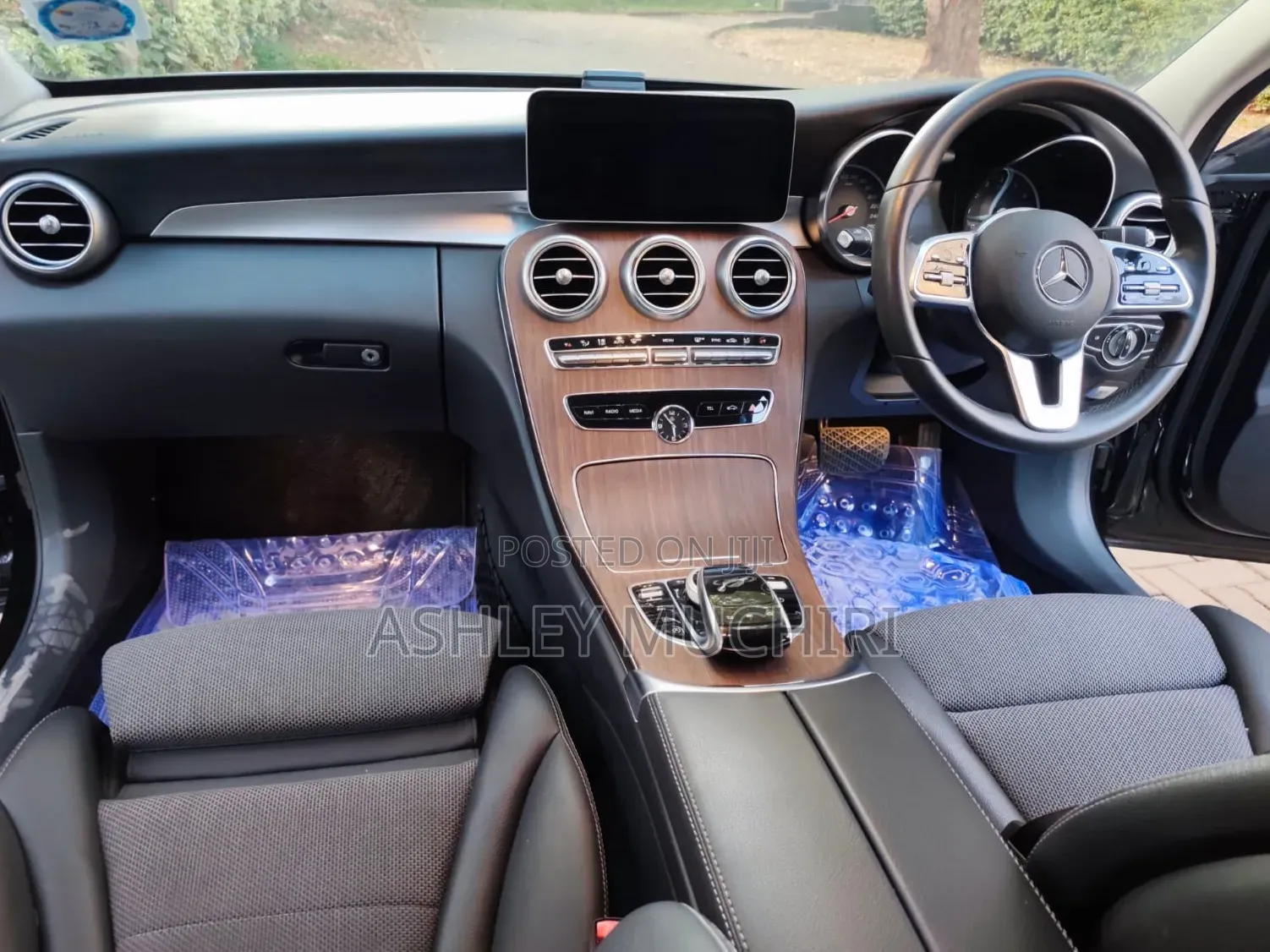 Mercedes-Benz C200 2019 Blue