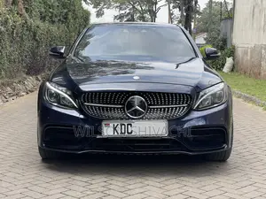 Mercedes-Benz C180 2015 Blue