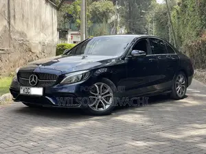 Mercedes-Benz C180 2015 Blue