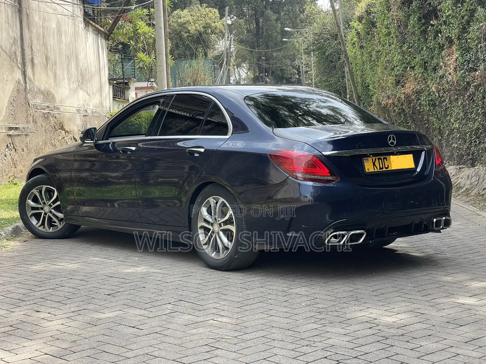Mercedes-Benz C180 2015 Blue