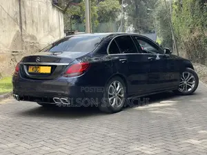 Mercedes-Benz C180 2015 Blue