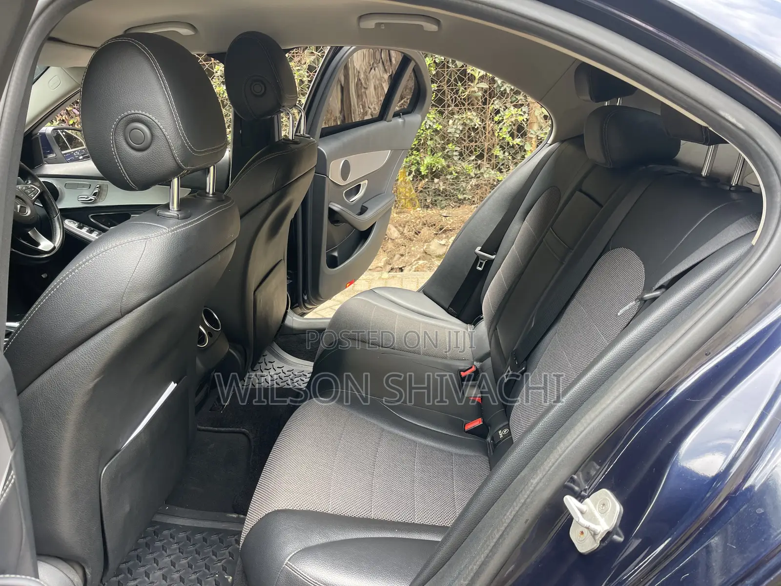 Mercedes-Benz C180 2015 Blue