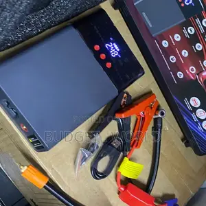 Q7 80000mAh Car Battery Jump Starter With Built-in Tyre Pump