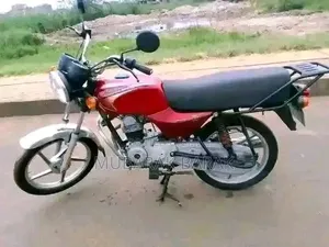 Bajaj Boxer 100 2023 Red