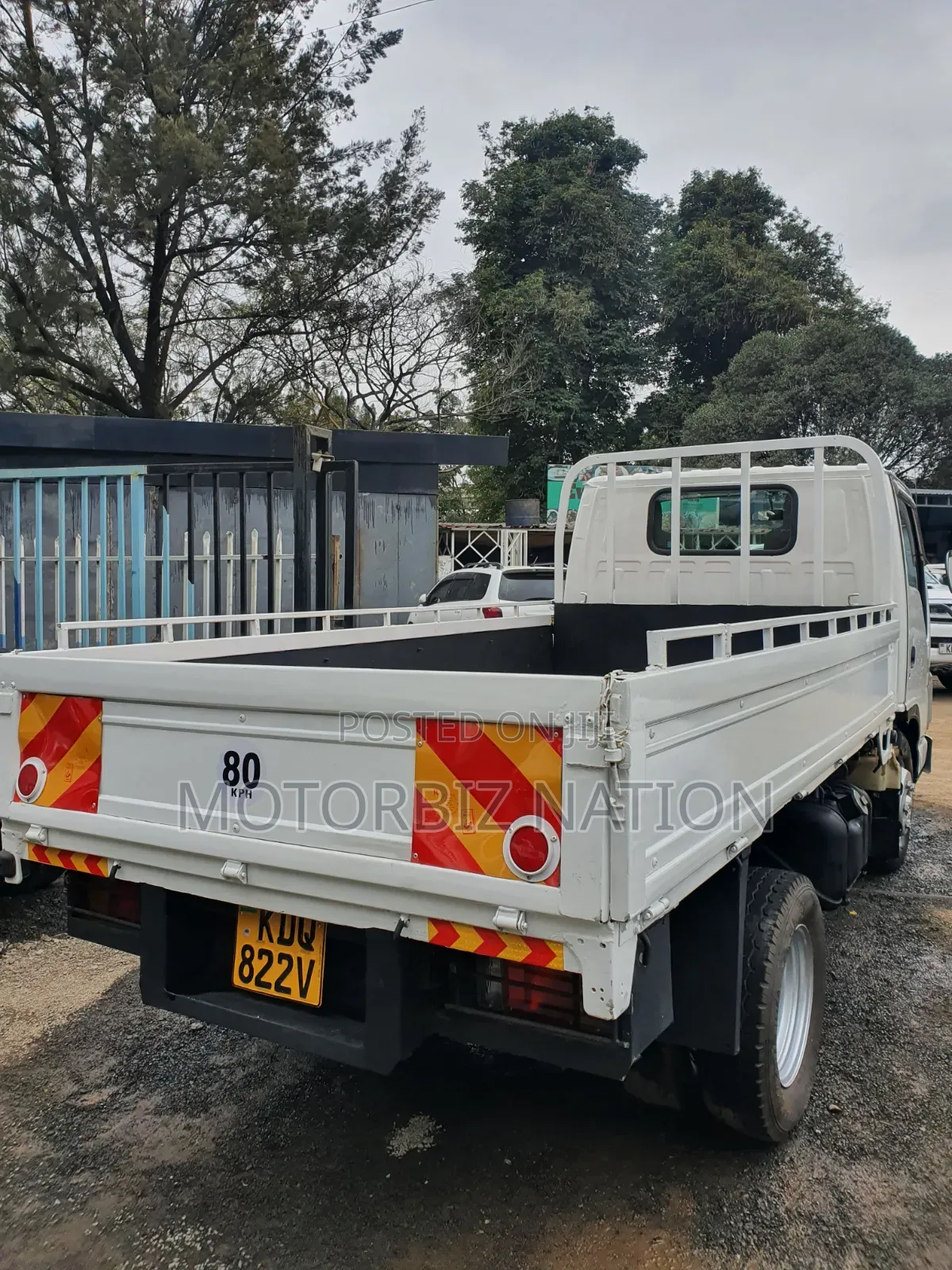 Isuzu Elf 2017