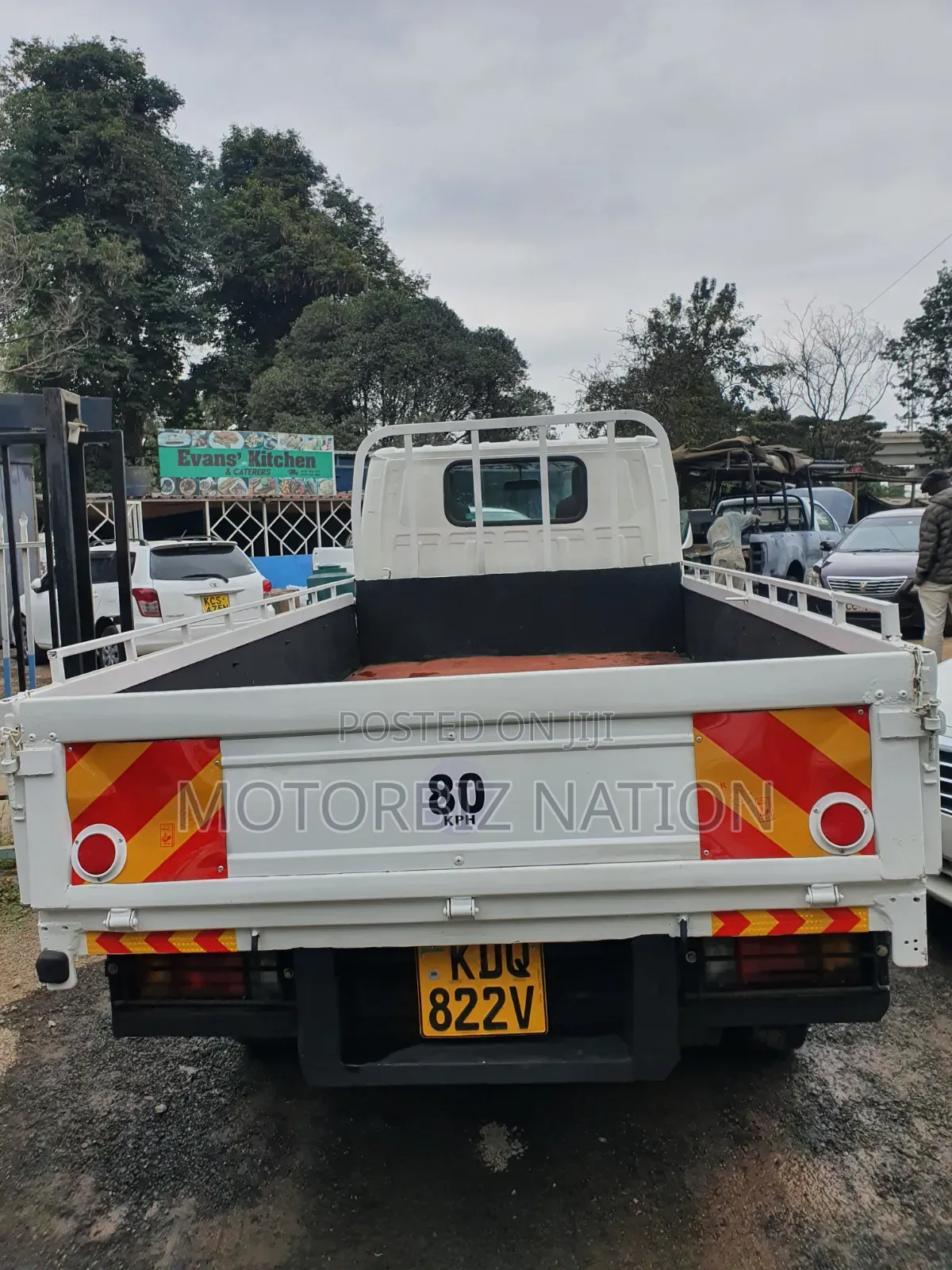 Isuzu Elf 2017