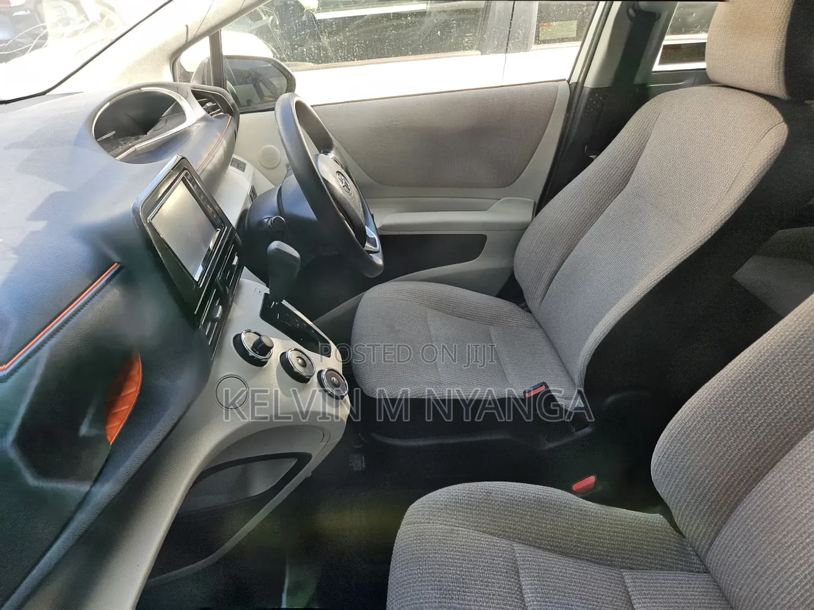 Toyota Sienta 2019 White