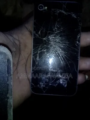 Apple iPhone 4 8 GB Silver