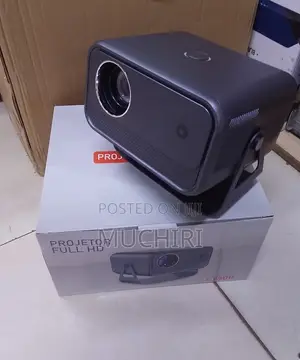 Cy900 Projector Bluetooth With Conectivity for Speakers and Headphones
