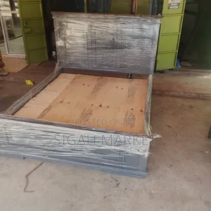 Home Wooden and Block Board Bed Available