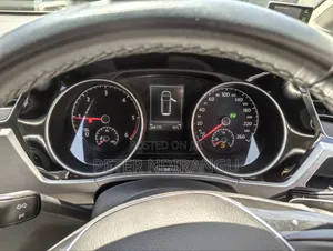 Volkswagen Touran 2018 Silver