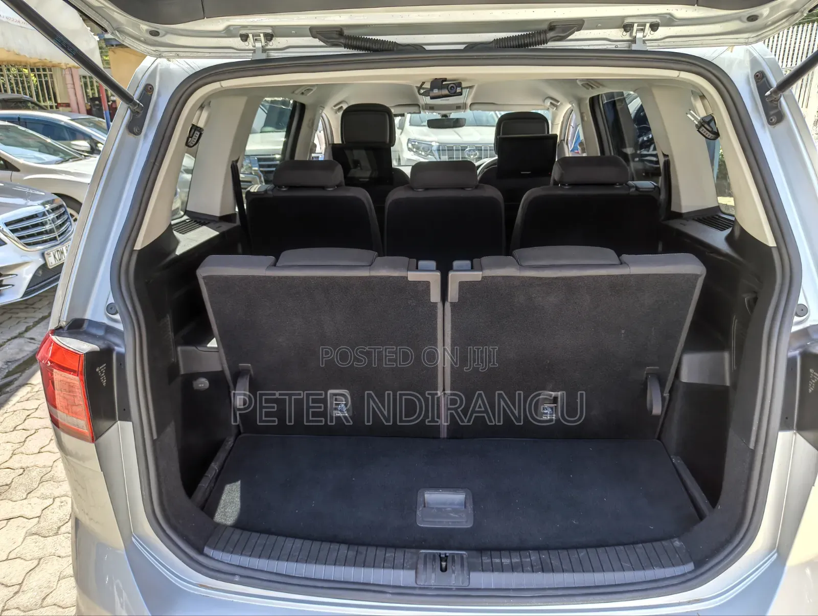 Volkswagen Touran 2018 Silver